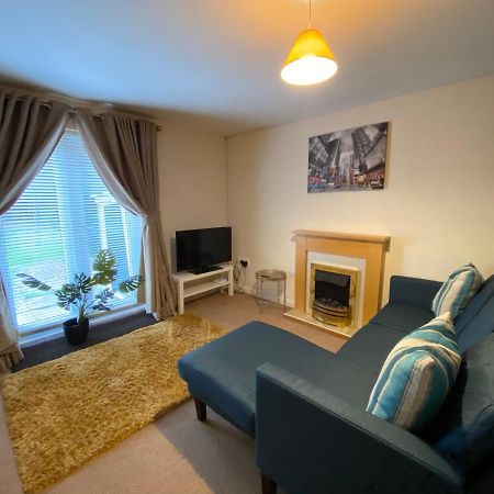 Wellingborough Cosy Hub Villa Great Harrowden Exterior photo
